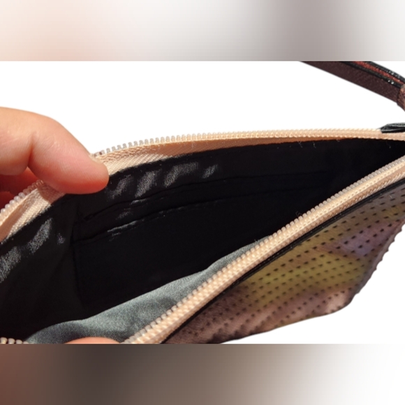 NWT Victoria's Secret Laser Cut Blush Rose Gold Metallic Clutch - Picture 5 of 6